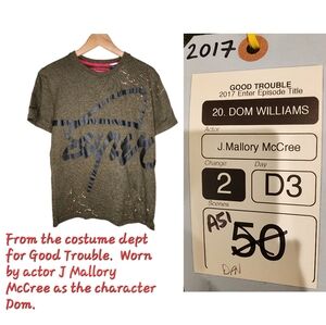 Superdry Cursive Logo Tee in Black Olive Grit Size M